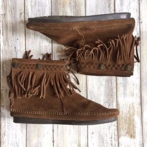 GUC Minnetonka Tan Suede Short Booties Size 6.5